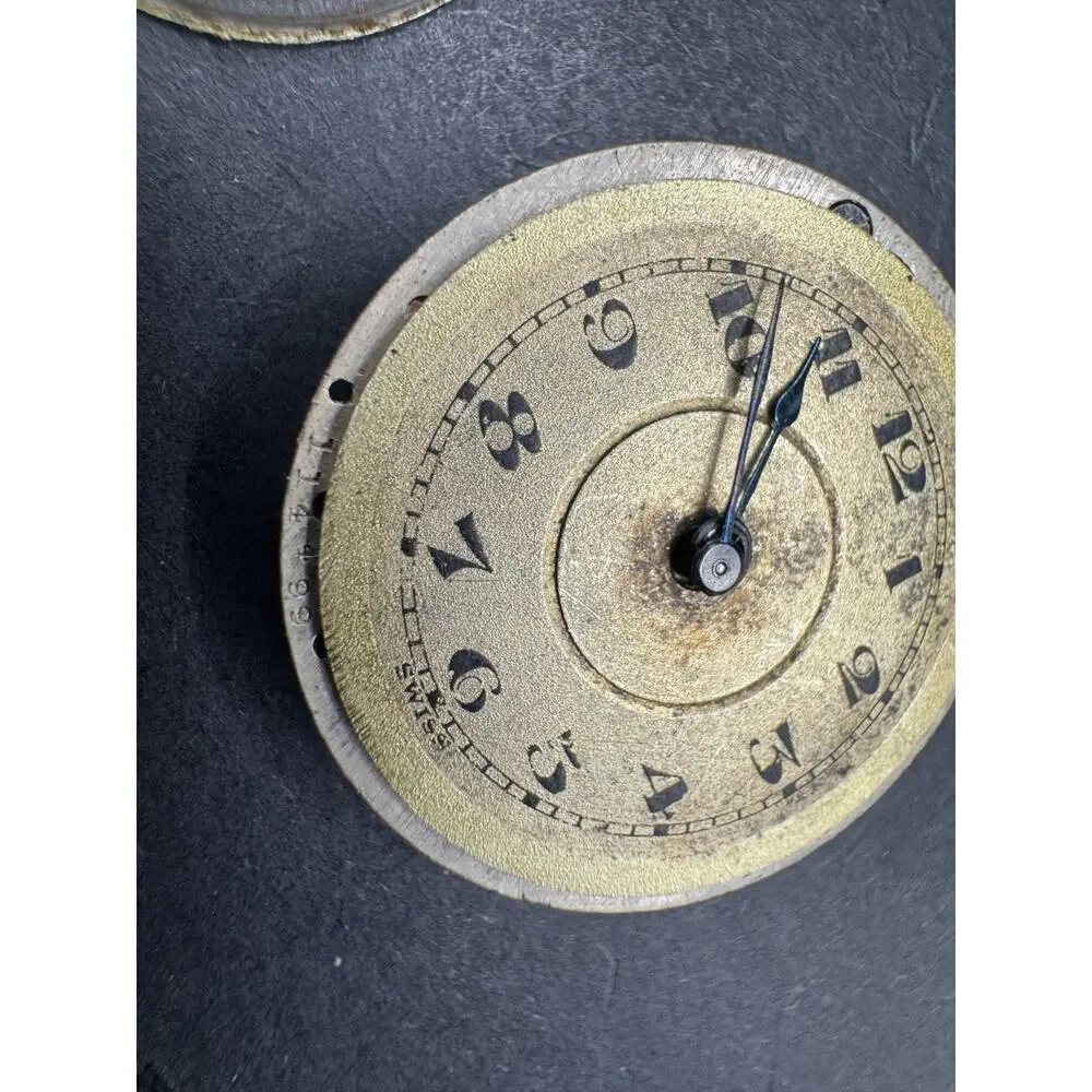 Vintage L. Henry Swiss 7 Jewel 2 Adj Watch Movement & Crystal Parts Repair 23.6m